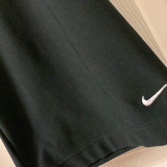 Nike crop leggings size 12-14 great condition - Picture 3 of 4